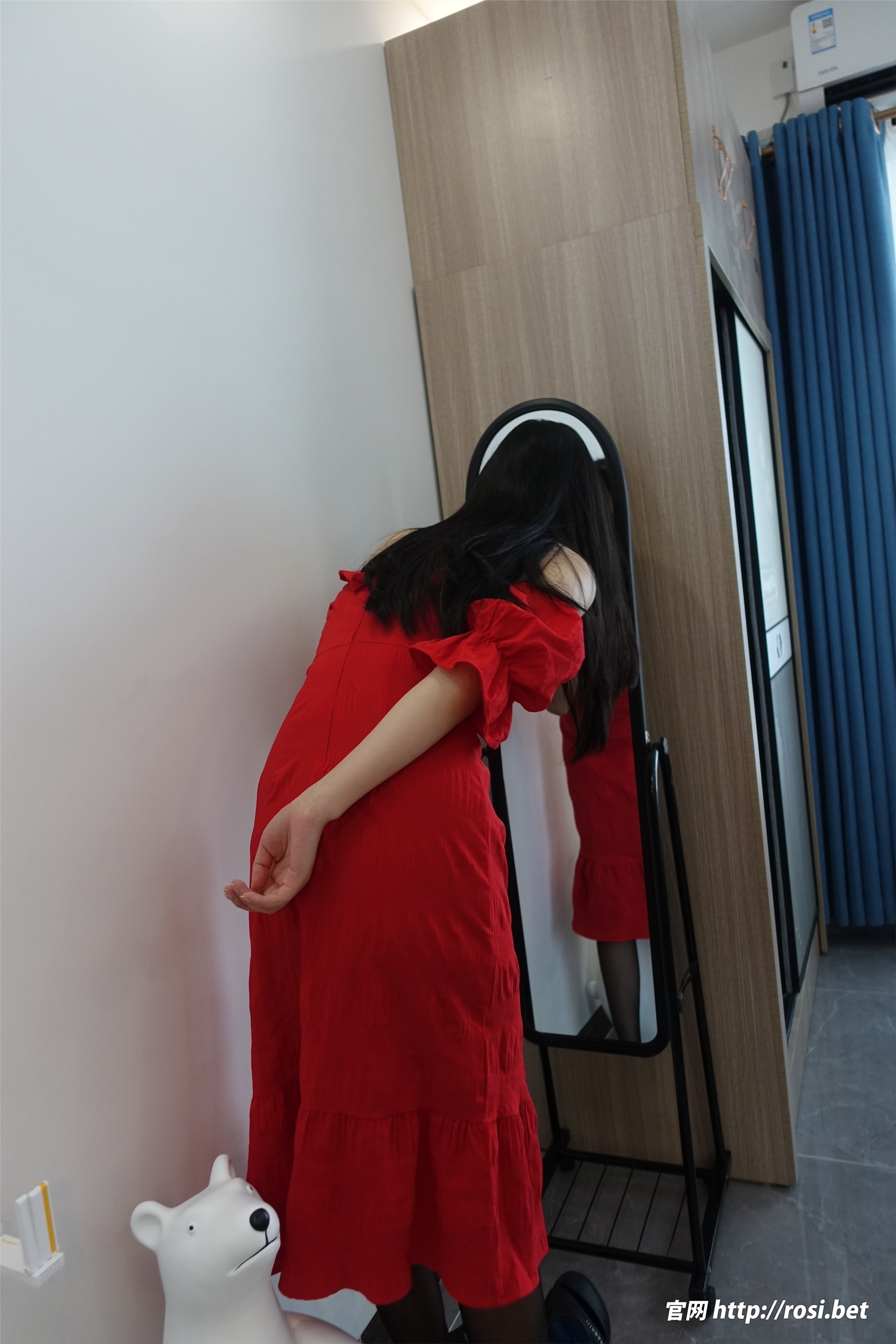 ROSI写真 2024.08.19 NO.4641